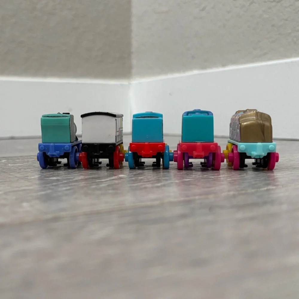 Lot of Thomas Minis
